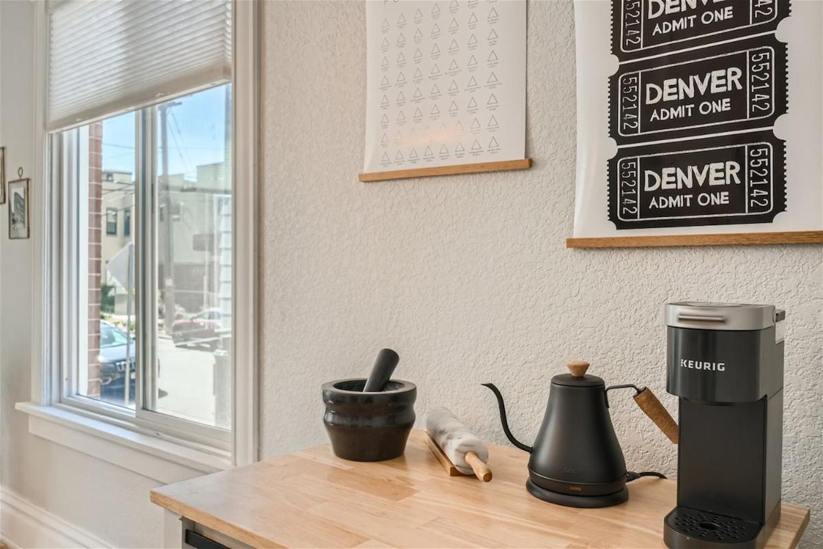 2 Bed Sunny Retreat Office Backyard 30 Day Holiday home Denver